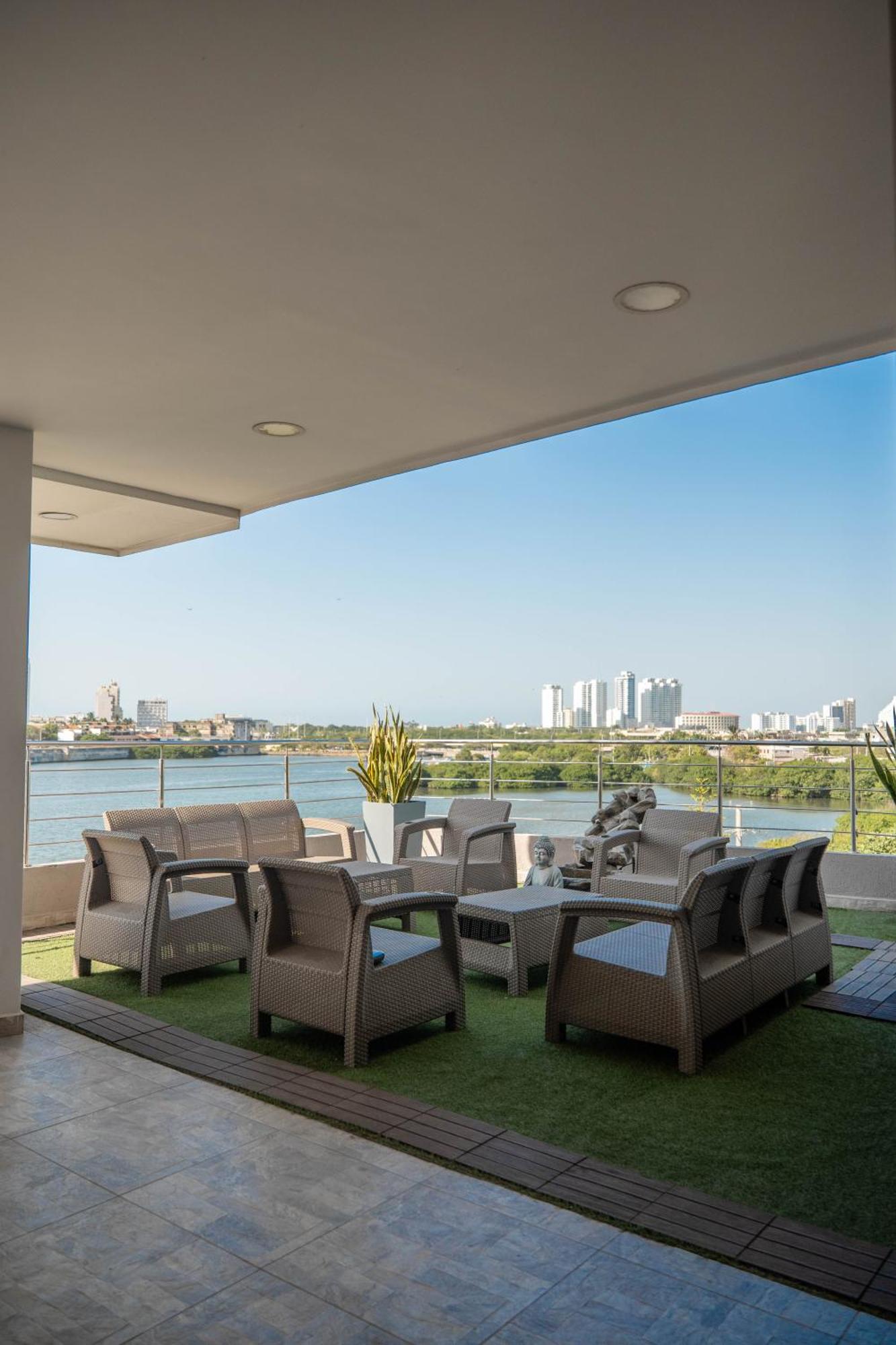 Bahia 79 Apartasuites Cerca Al Centro