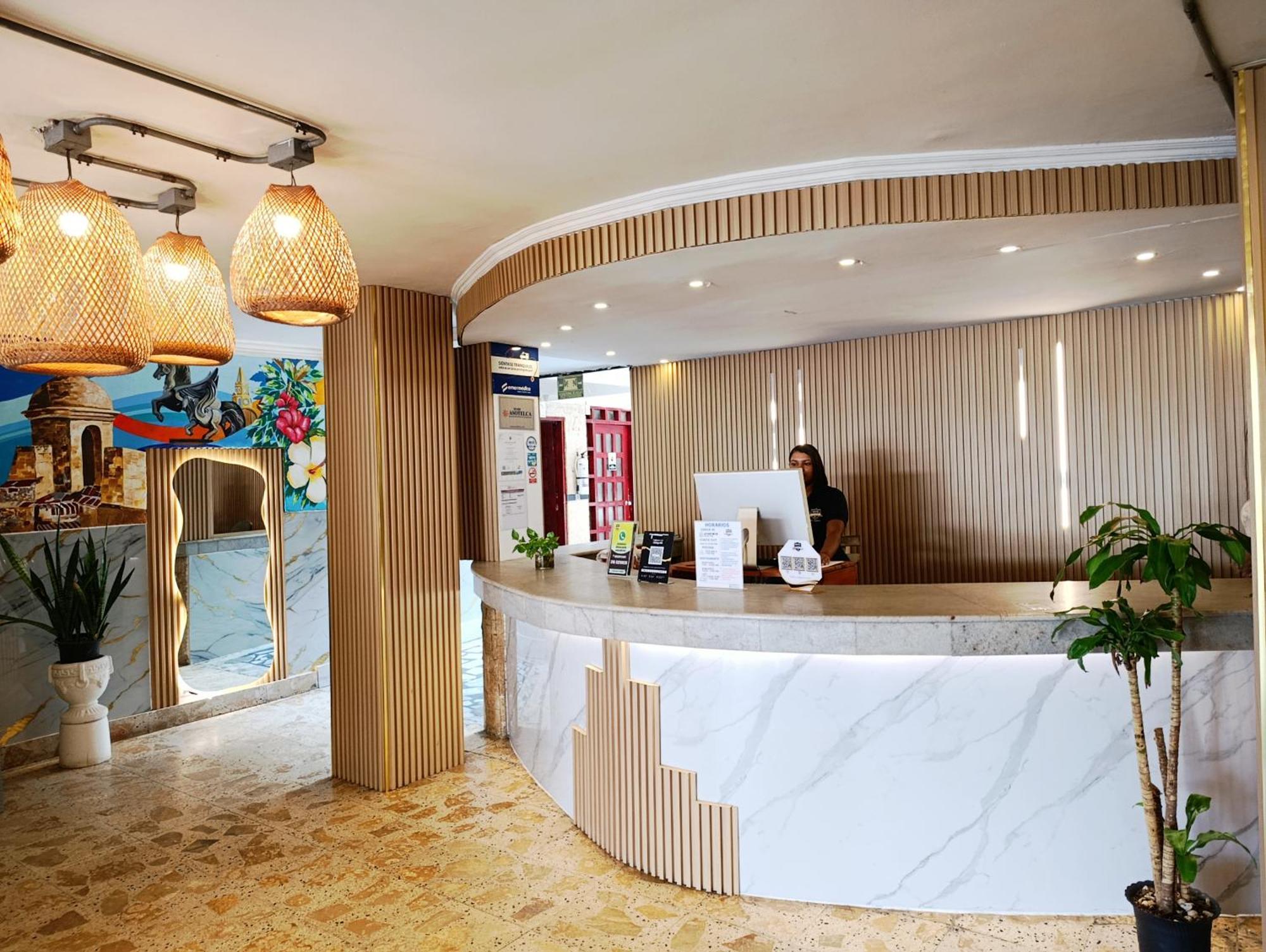 Hotel Toledo Fl