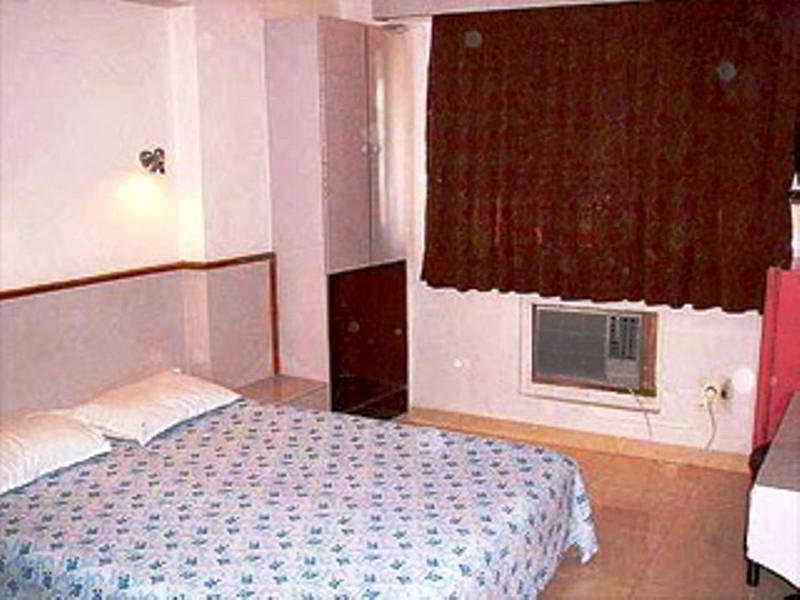 Hotel Singhs International - Mumbai