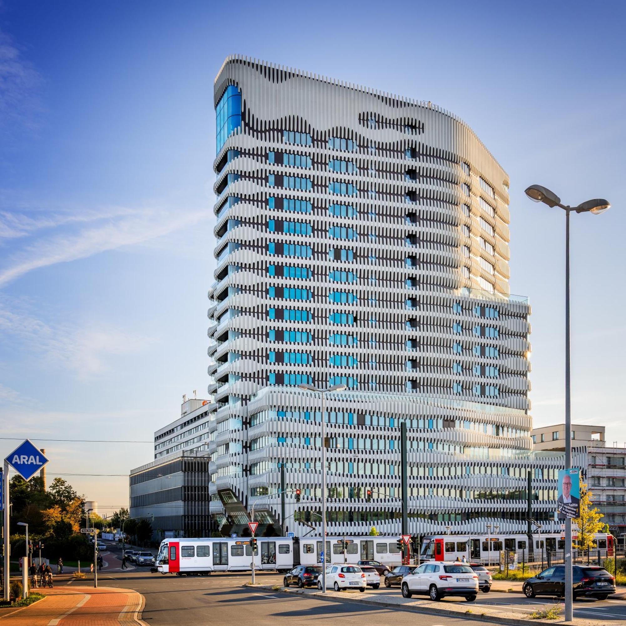 The Zipper Hotel Und Apartments
