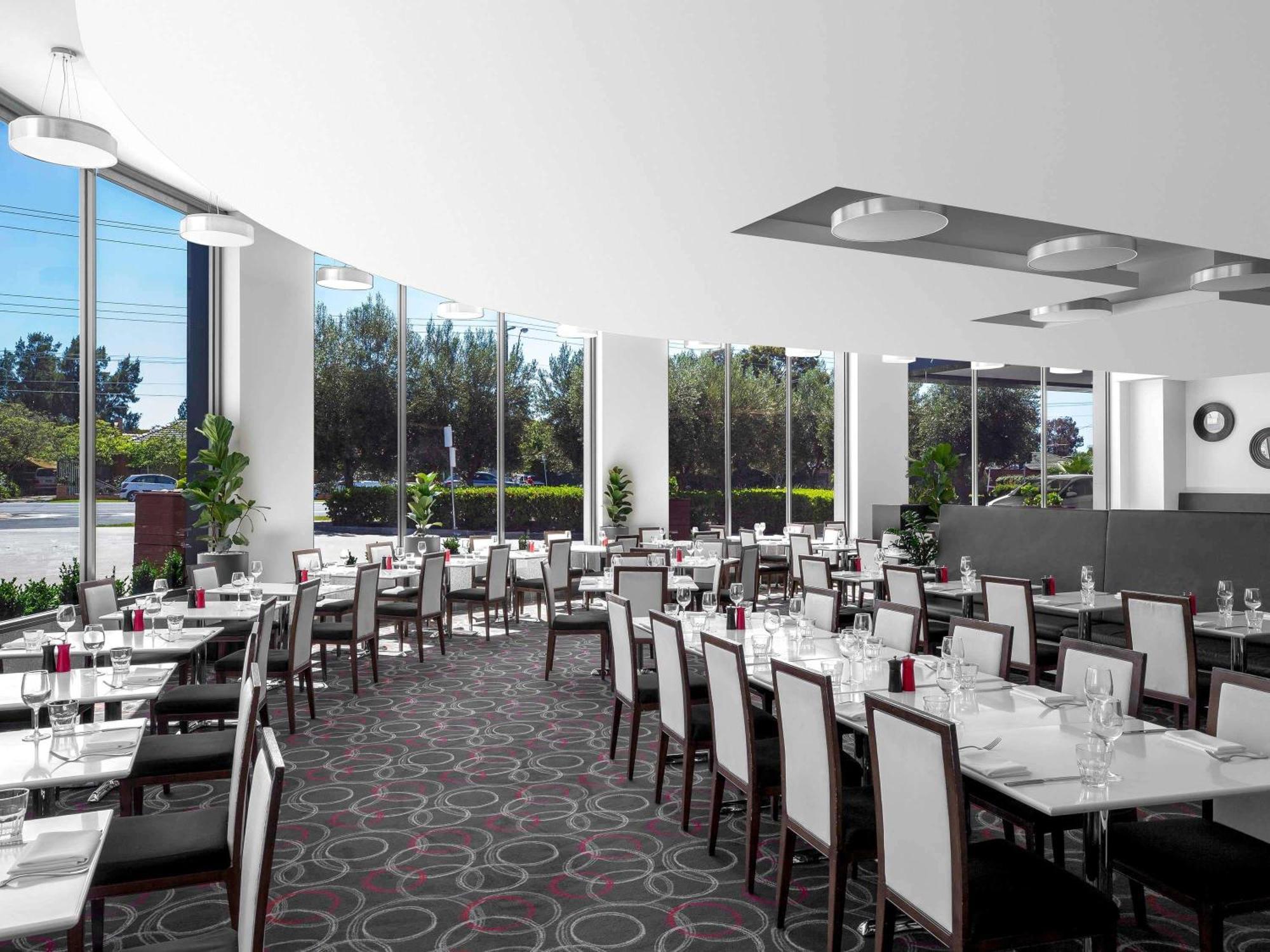 Mantra Melbourne Airport