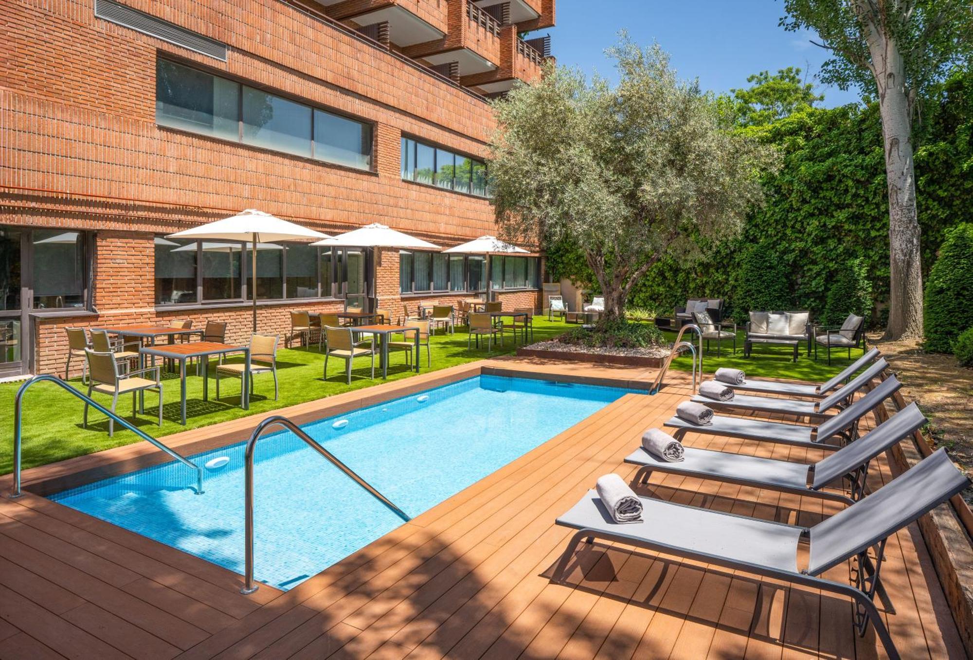 Madrid Alameda Aeropuerto By Melia