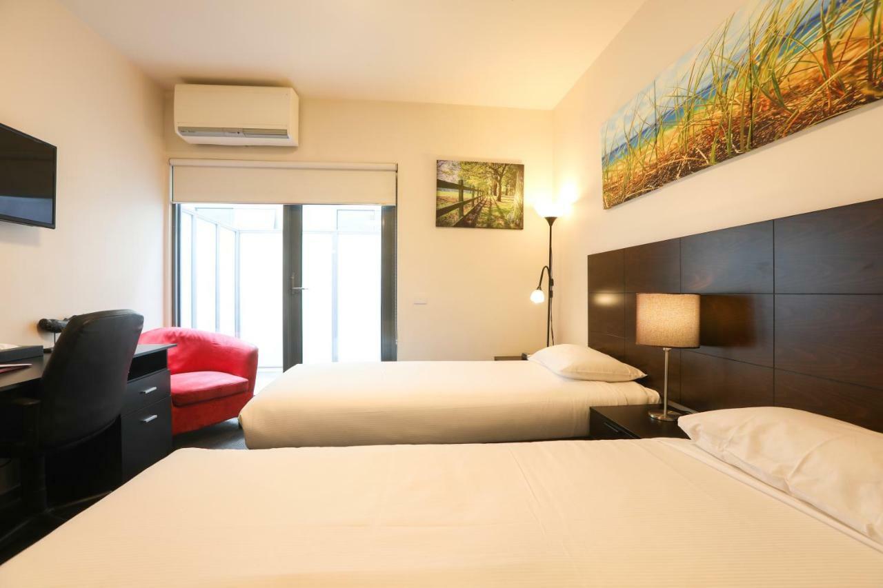 Alston Apartments Hotel