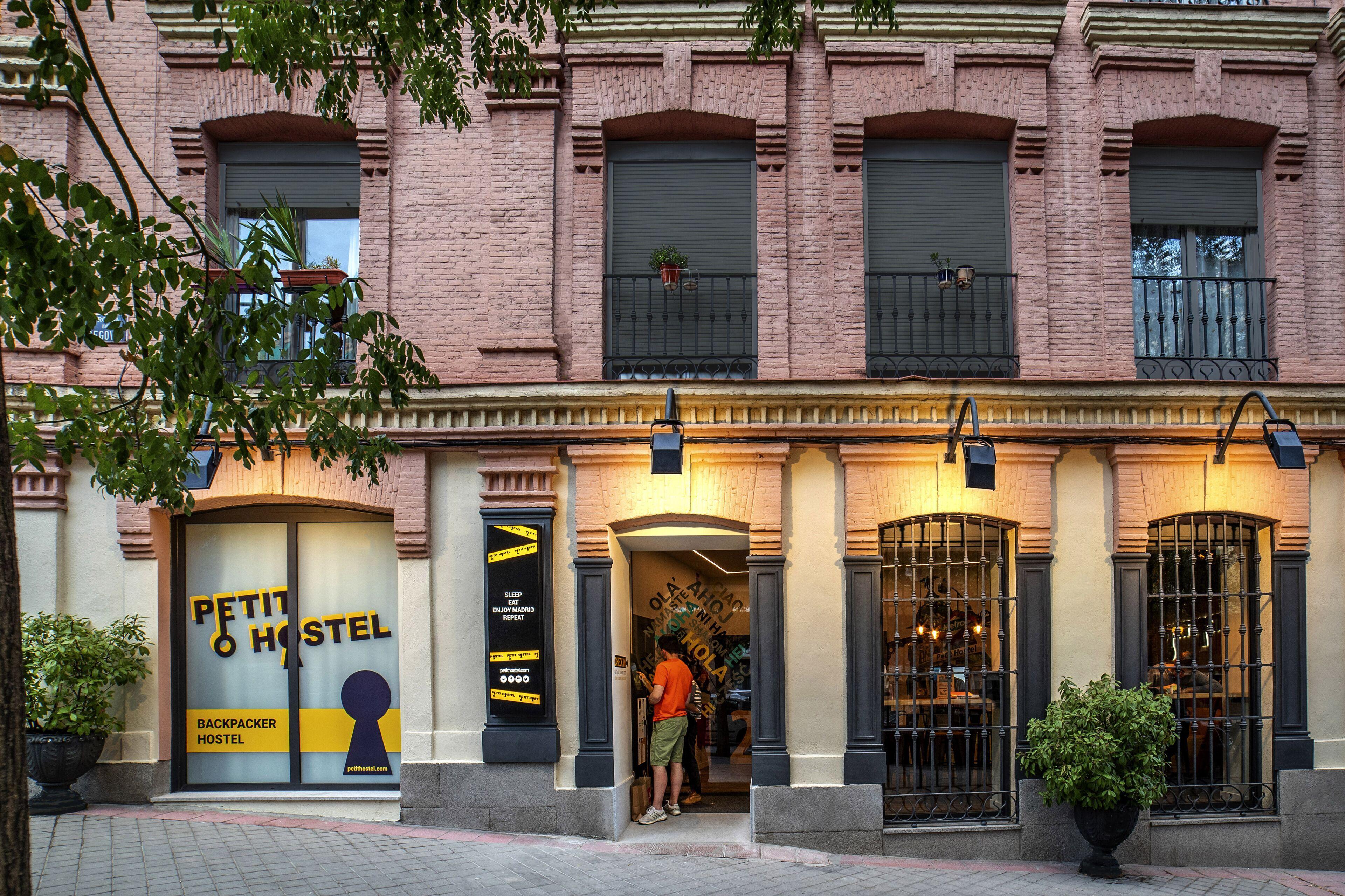 Petit Hostel La Latina (Adults Only)