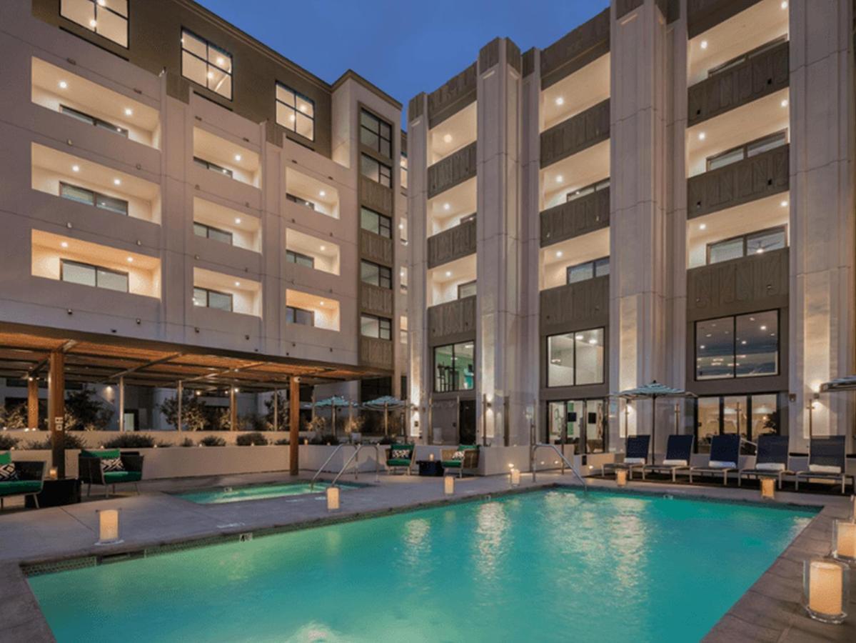 One Lux Stay At The Mansfield Miracle Mile - Los Angeles