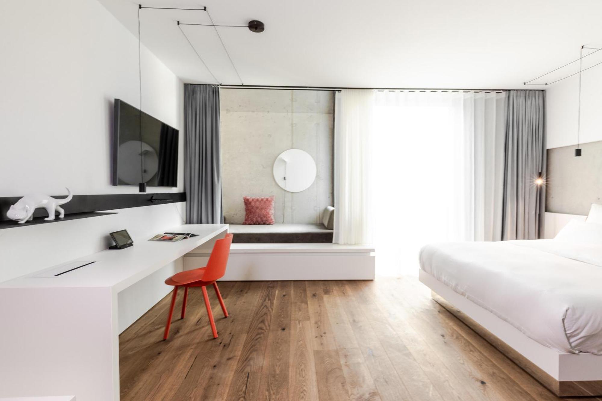 Kpm Hotel & Residences Berlin, A Member Of Design Hotels