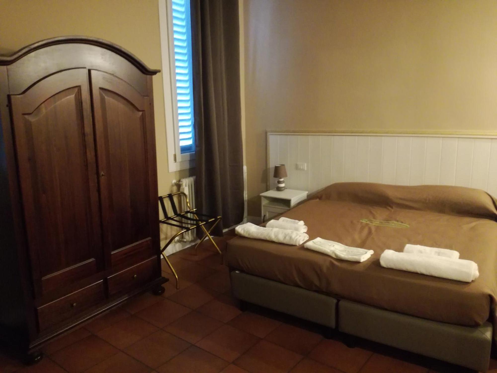 Palace Piazza San Domenico Rooms De Luxe- Bedinbolognacentro