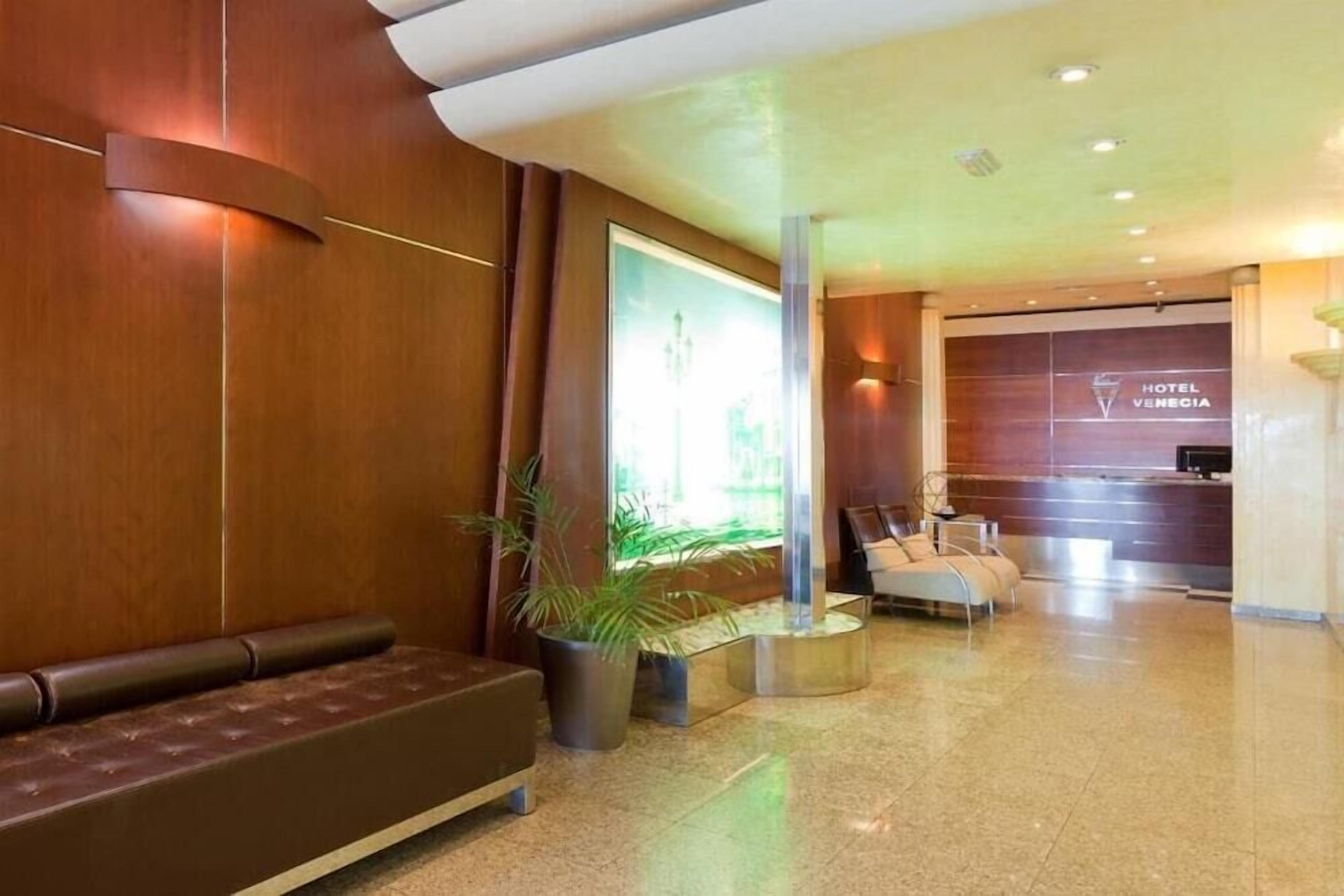 Hotel Doho