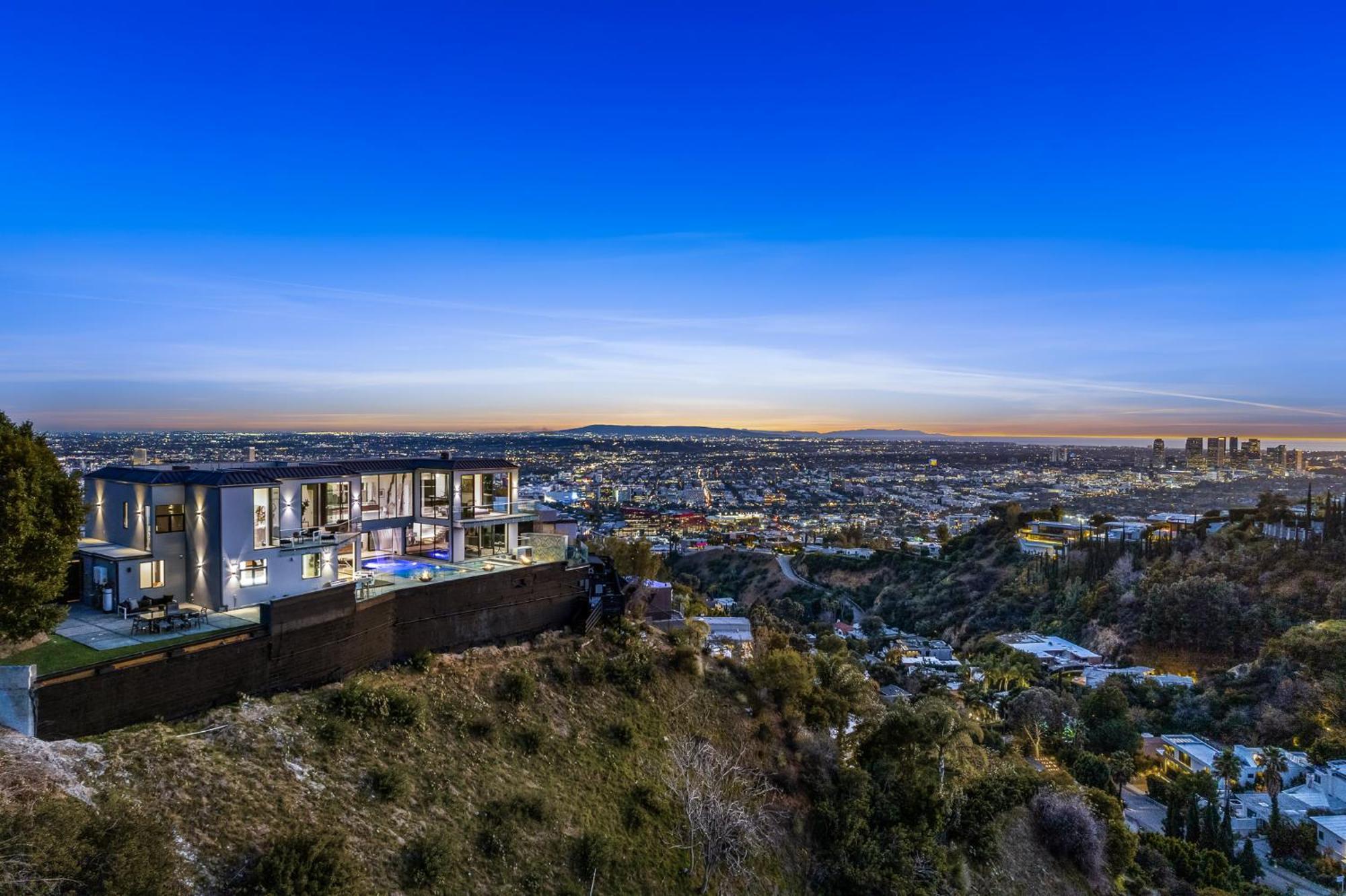 Ocean To City Views, Fire Feature, Water Falls Dream Oasis - Los Angeles