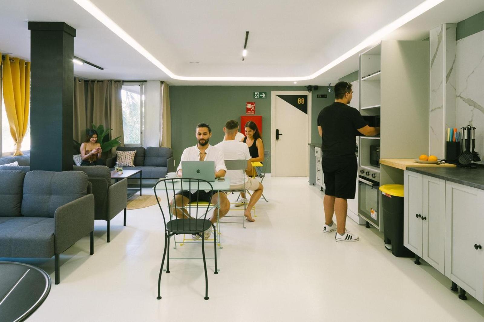U-Nit Hostel Central Park - Valencia
