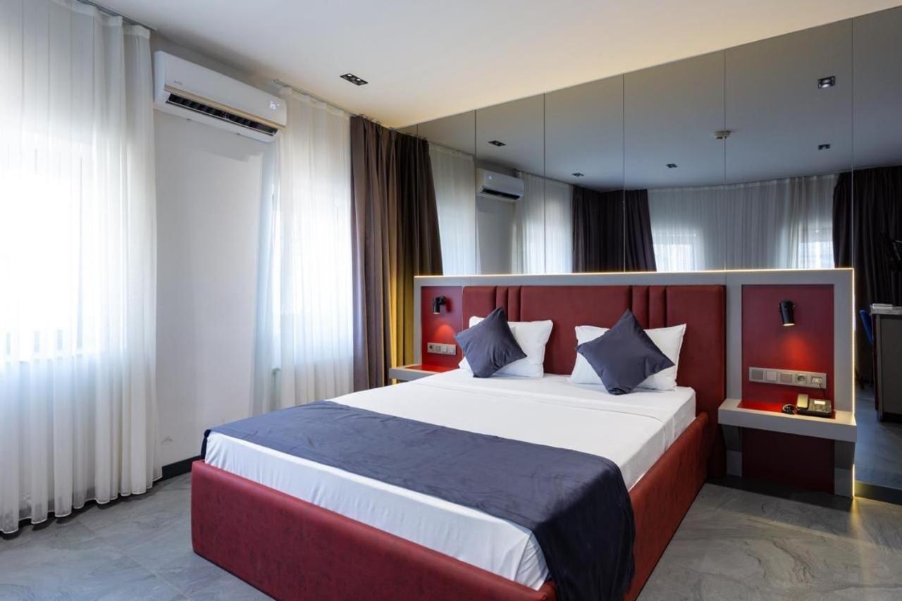 Abone Suites