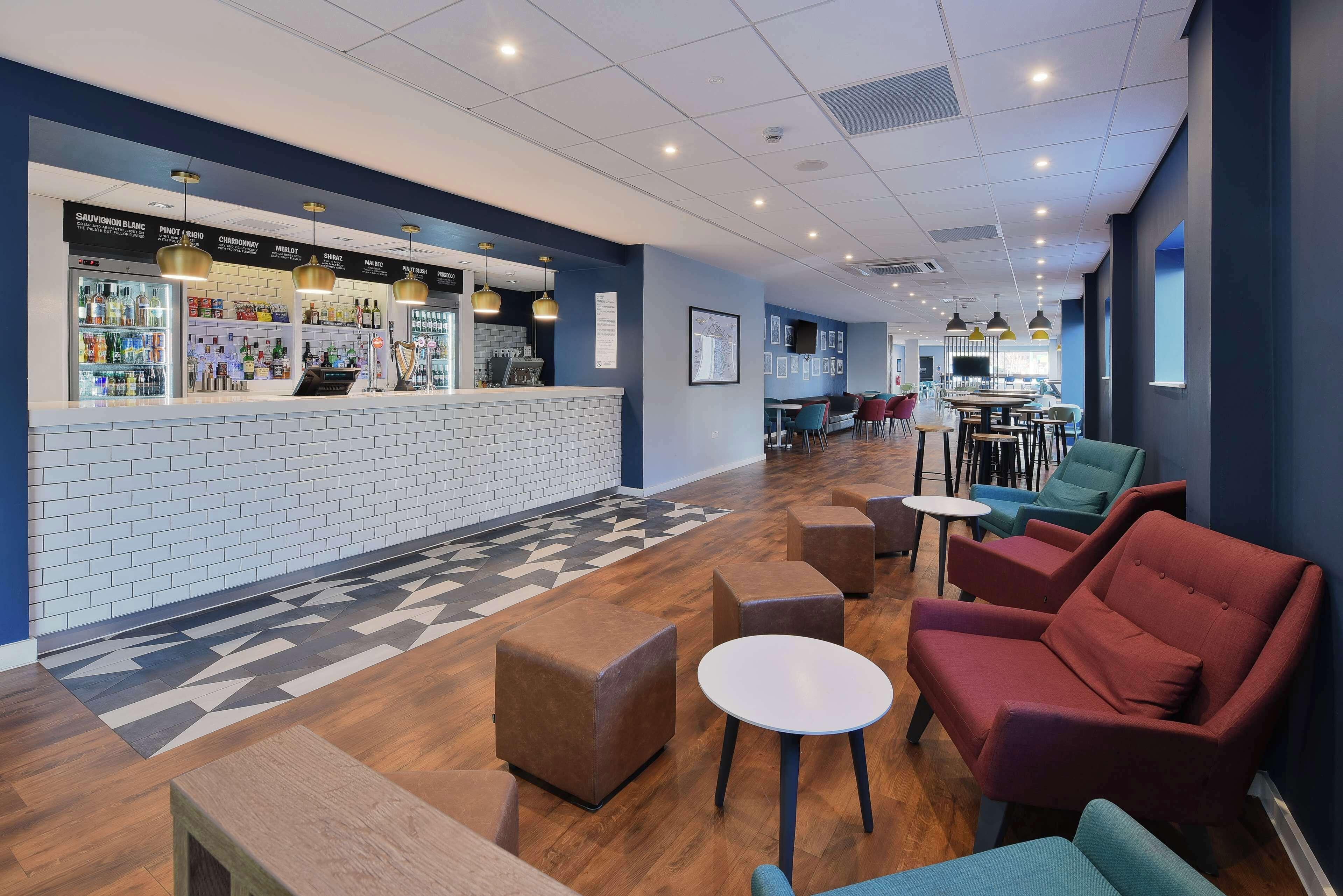 Travelodge Manchester Salford Quays Hotel