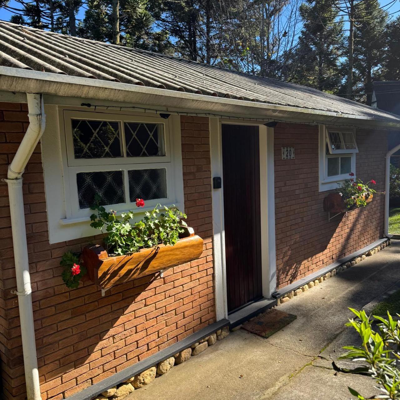 Chale Da Araucaria Villa - Campos do Jordao