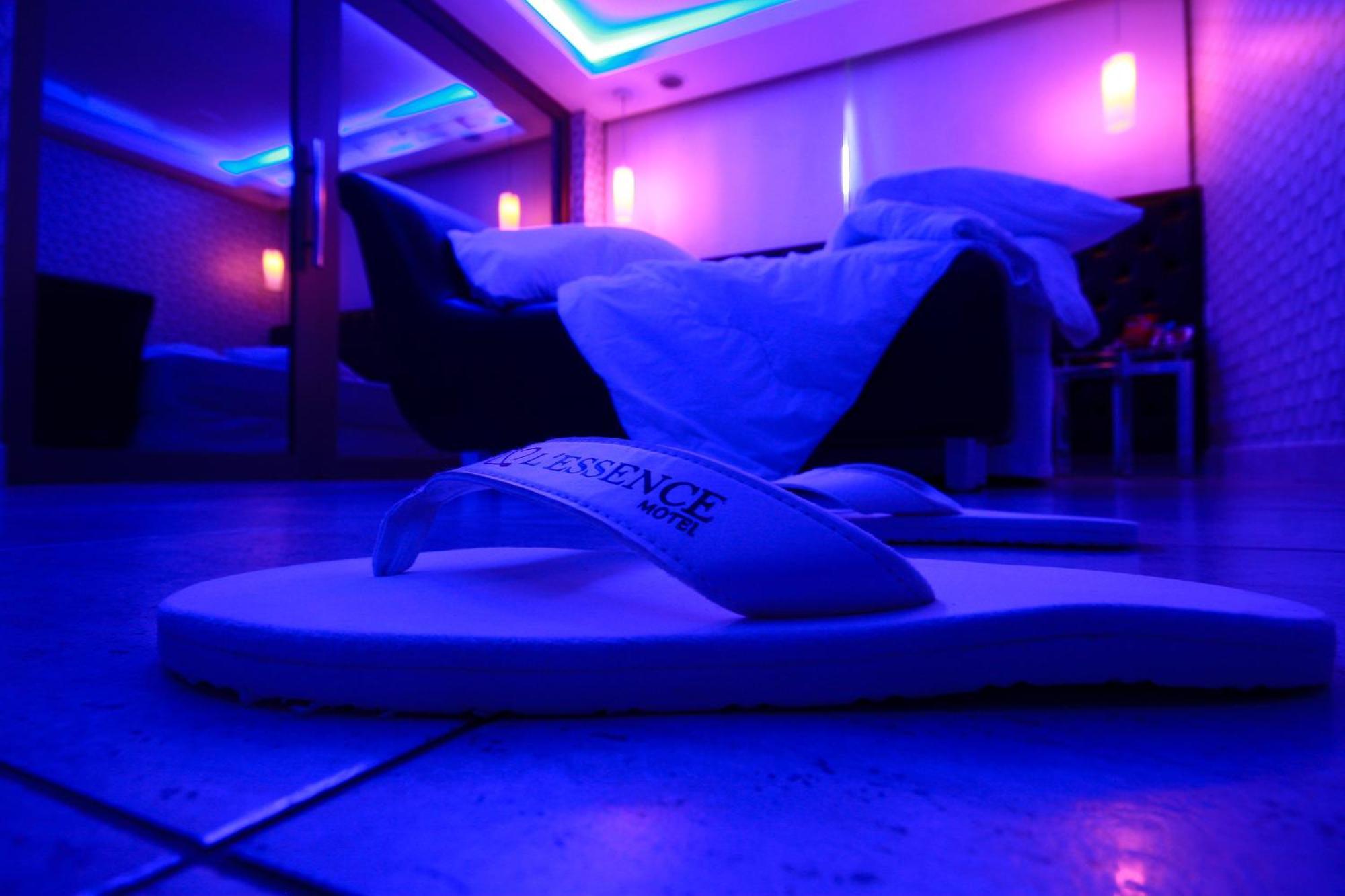 Lessence Motel